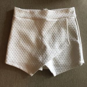 Bebe white Skort